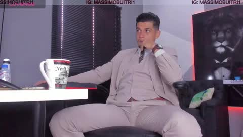 I am Massimo online show from 9, 1, 2025