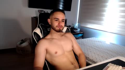 Snapshot of massimo_santino chatting on 2, 8, 2026 Massimo Santino online show from 2, 8, 2026
