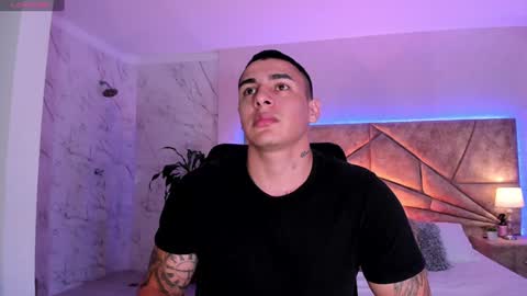 Snapshot of massimocontie_ chatting on 6, 12, 2024 Massimo Contie online show from 6, 12, 2024