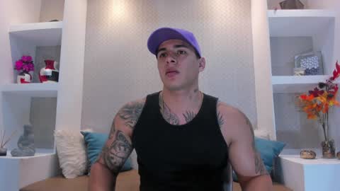 Snapshot of massimocontie_ chatting on 17, 12, 2024 Massimo Contie online show from 17, 12, 2024