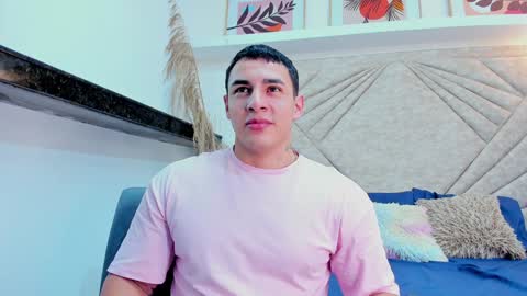 Snapshot of massimocontie_ chatting on 12, 1, 2025 Massimo Contie online show from 12, 1, 2025