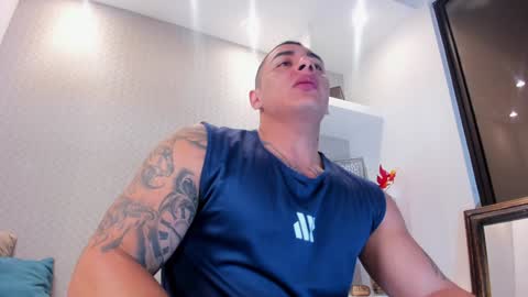 Snapshot of massimocontie_ chatting on 15, 1, 2025 Massimo Contie online show from 15, 1, 2025