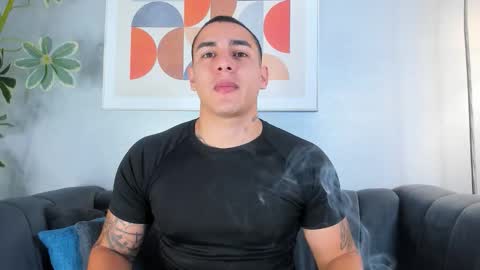 Snapshot of massimocontie_ chatting on 1, 11, 2025 Massimo Contie online show from 1, 11, 2025