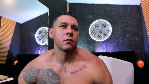 Snapshot of massimowalton2 chatting on 2, 12, 2024 massimowalton2 online show from 2, 12, 2024