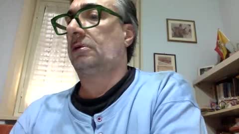 Snapshot of massimoxsempre chatting on 4, 12, 2024 massimoxsempre online show from 4, 12, 2024