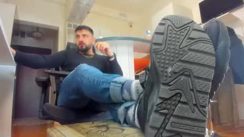 Matthew online show from 12, 11, 2025