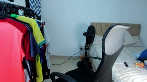 Snapshot of master_boy28 chatting on 13, 11, 2025 master_boy28 online show from 13, 11, 2025