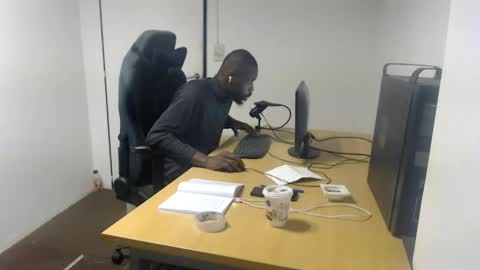 Snapshot of masterdomfuck chatting on 1, 6, 2026 Masterdomfuck online show from 1, 6, 2026