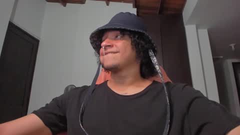 Juan Independent Model online show from 6, 1, 2025