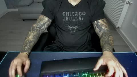 Snapshot of masterkingmuscle chatting on 14, 1, 2025 masterkingmuscle online show from 14, 1, 2025