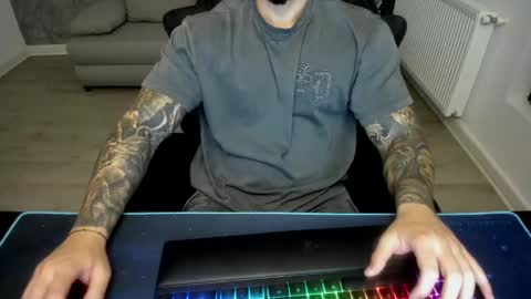 Snapshot of masterkingmuscle chatting on 28, 1, 2025 masterkingmuscle online show from 28, 1, 2025