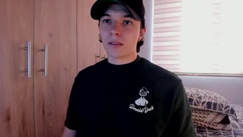 mastrangelo_x online show from 11, 4, 2026