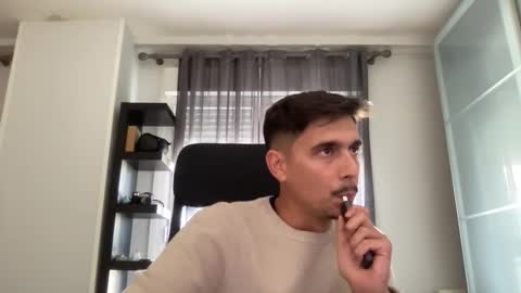 Snapshot of matahavi chatting on 16, 10, 2025 Aaron online show from 16, 10, 2025