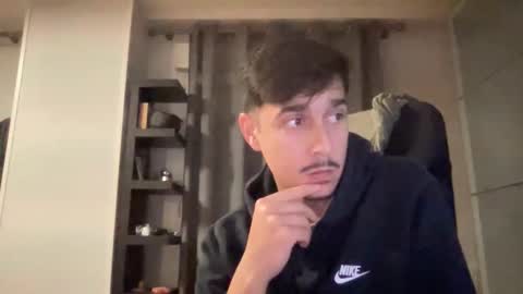 Snapshot of matahavi chatting on 16, 12, 2025 Aaron online show from 16, 12, 2025