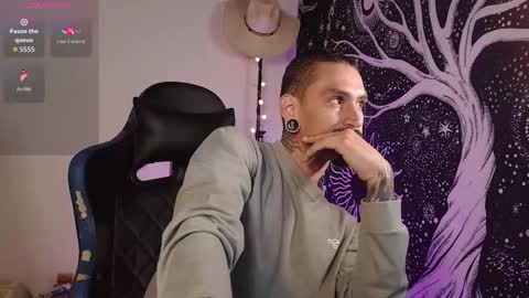 Mateo online show from 3, 11, 2025