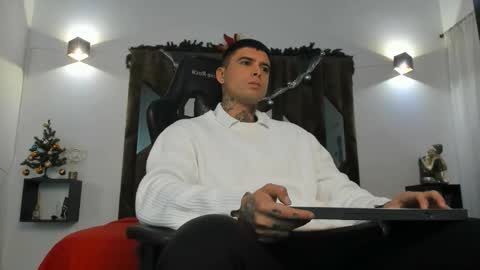 mateo_dilucajs1 online show from 3, 12, 2025