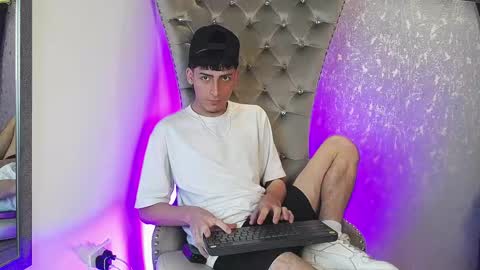 mateo mitchell online show from 15, 10, 2025