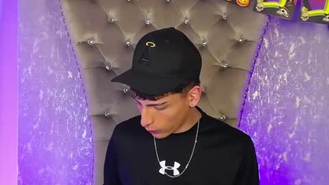 mateo mitchell online show from 19, 10, 2025