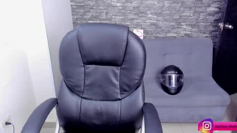 Mathew Independent model online show from 7, 3, 2025