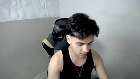 Snapshot of mathiass_twinkk_ chatting on 28, 5, 2026 MATHIAS online show from 28, 5, 2026
