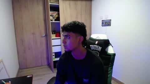 Snapshot of matias_bianco01 chatting on 24, 9, 2025 matias online show from 24, 9, 2025