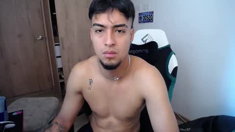 Snapshot of matias_bianco01 chatting on 5, 11, 2025 matias online show from 5, 11, 2025