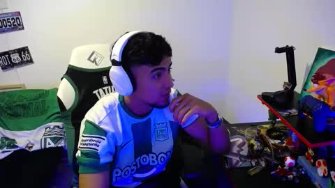 Snapshot of matias_bianco01 chatting on 15, 11, 2025 matias online show from 15, 11, 2025