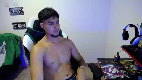 Snapshot of matias_bianco01 chatting on 20, 11, 2025 matias online show from 20, 11, 2025