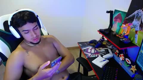 Snapshot of matias_bianco01 chatting on 26, 11, 2025 matias online show from 26, 11, 2025