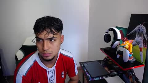 Snapshot of matias_bianco01 chatting on 3, 12, 2025 matias online show from 3, 12, 2025