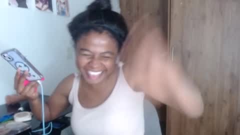 Snapshot of matilde27 chatting on 24, 12, 2024 Daniela online show from 24, 12, 2024