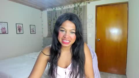 Snapshot of matilde27 chatting on 2, 10, 2025 Daniela online show from 2, 10, 2025