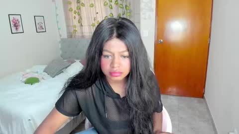 Snapshot of matilde27 chatting on 6, 11, 2025 Daniela online show from 6, 11, 2025