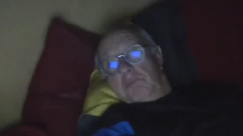 Snapshot of matricule4246 chatting on 21, 12, 2025 joyaam79 online show from 21, 12, 2025