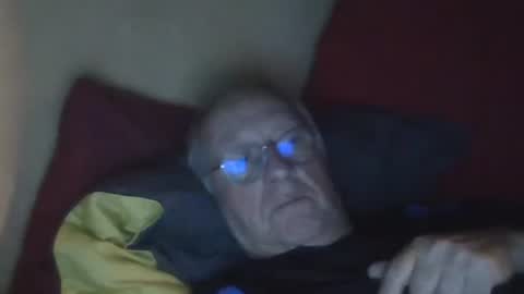 Snapshot of matricule4246 chatting on 21, 12, 2025 joyaam79 online show from 21, 12, 2025