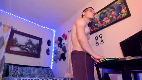 Snapshot of matt_your_master chatting on 12, 9, 2025 Master online show from 12, 9, 2025