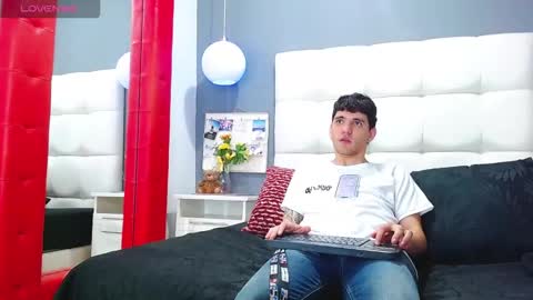 Snapshot of matteo12_ chatting on 30, 10, 2025 ---Matteo--- online show from 30, 10, 2025