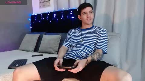 Snapshot of matteo12_ chatting on 26, 11, 2025 ---Matteo--- online show from 26, 11, 2025