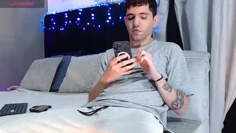 Snapshot of matteo12_ chatting on 29, 11, 2025 ---Matteo--- online show from 29, 11, 2025