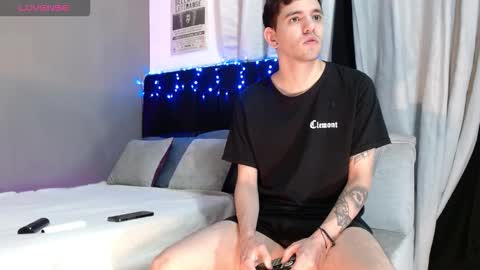 Snapshot of matteo12_ chatting on 30, 11, 2025 ---Matteo--- online show from 30, 11, 2025