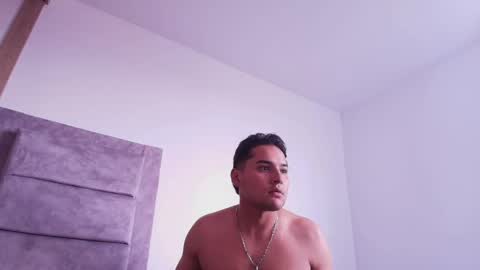 Snapshot of matteo_hott chatting on 1, 6, 2026 matteo_hott online show from 1, 6, 2026
