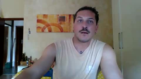 Snapshot of matteushh87 chatting on 6, 5, 2026 matteushh87 online show from 6, 5, 2026