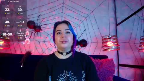 Snapshot of matti_sofia chatting on 13, 11, 2025 TATIANA AND ROUS online show from 13, 11, 2025