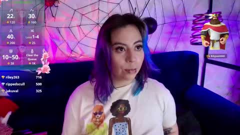 Snapshot of matti_sofia chatting on 2, 12, 2025 TATIANA AND ROUS online show from 2, 12, 2025