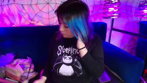 Snapshot of matti_sofia chatting on 15, 12, 2025 TATIANA AND ROUS online show from 15, 12, 2025