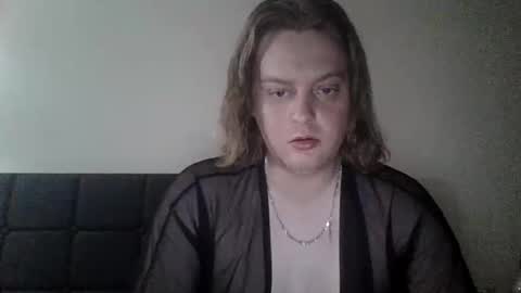 Snapshot of mattyboo69 chatting on 18, 12, 2025 Matty online show from 18, 12, 2025