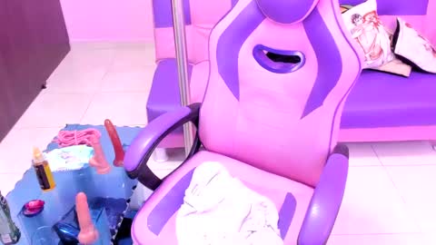 Snapshot of mature__bitch chatting on 3, 1, 2025 call me samantha online show from 3, 1, 2025