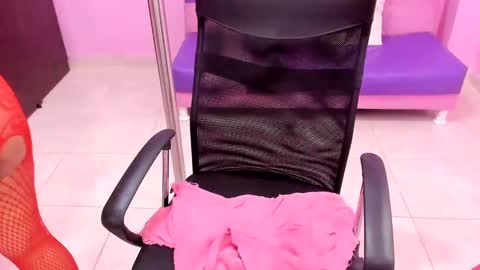 Snapshot of mature__bitch chatting on 29, 10, 2025 call me samantha online show from 29, 10, 2025