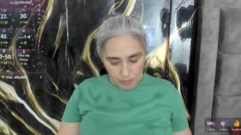 Snapshot of mature_gold chatting on 14, 9, 2025 mature_gold online show from 14, 9, 2025