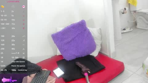 Snapshot of mature_gold1 chatting on 16, 4, 2026 danna mature online show from 16, 4, 2026